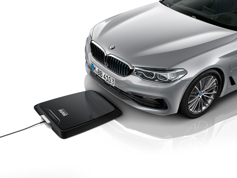 Market launch for wireless charging in the 530e iPerformance - Copyright BMW