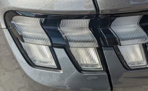 Mustang Mach-E - Three-section rear light